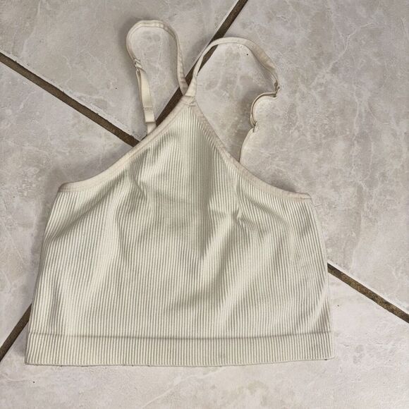 357. Colsie Crop Tank Size Small - Picture 1 of 3